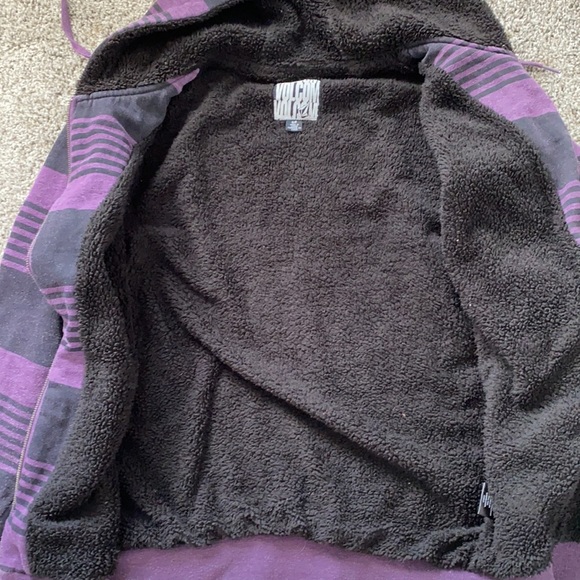 Volcom - Picture 5 of 5